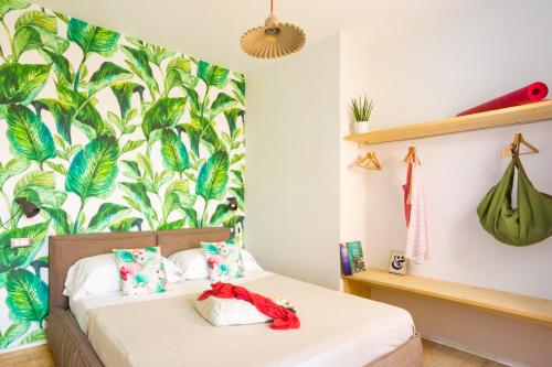 Duomo Views, Light, Jungle-inspired Studio with Terrace
