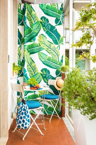 Tropical Micro Studio with Terrace and Duomo Views