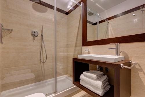 Intown Luxury House