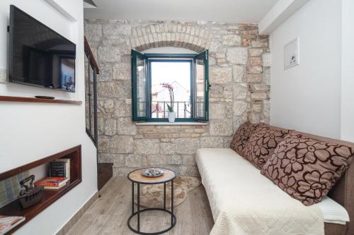 TV a/nebo společenská místnost v ubytování Apartments Villa Cambi