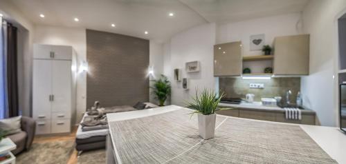 Posteľ alebo postele v izbe v ubytovaní Diamond Apartman