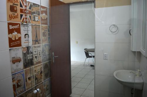 Bilik mandi di Mozamba Surf House