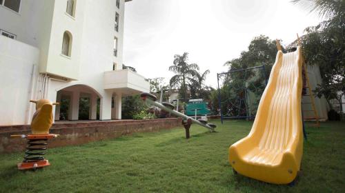 Gallery image of Joystreet - Beachy Blossom in Siolim
