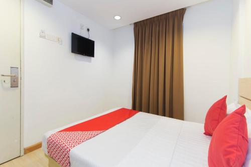 Μια τηλεόραση ή/και κέντρο ψυχαγωγίας στο Hotel O Shah Alam Near IDCC Convention Centre Formerly DD hotel