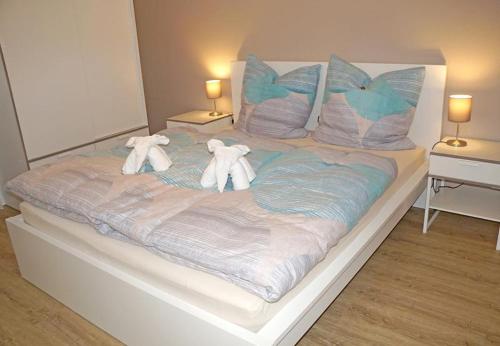 Een bed of bedden in een kamer bij Apartment Seven