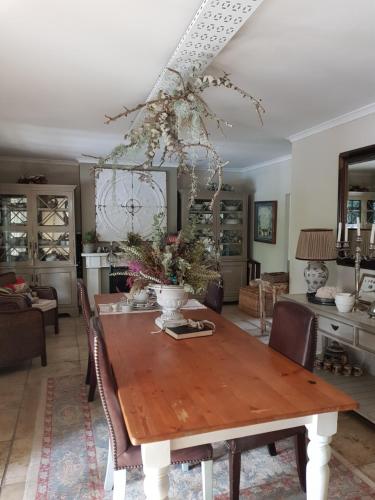 Gallery image of Almond Cottage Bed & Breakfast in Somerset West