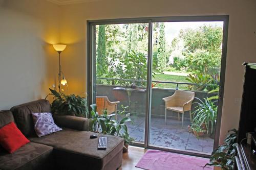 Rochas Shared Apart Garden Refuge