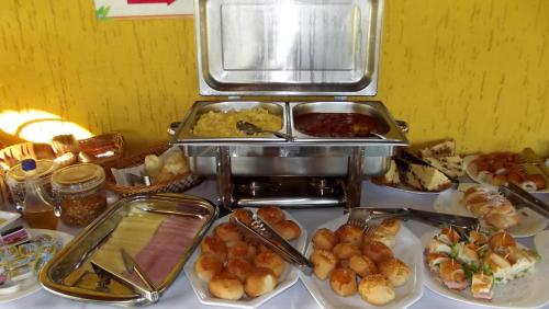 Đồ ăn tại/gần quán trọ