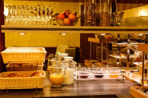 Еда / где поесть недалеко от гостевого дома