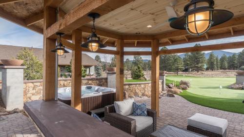 Gallery image of Fairway Getaway in Williams