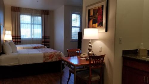 Hawthorn Suites – Photos 5