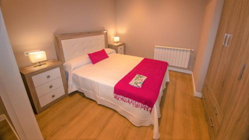 Afbeelding uit fotogalerij van Apartamentos Silo in Pravia