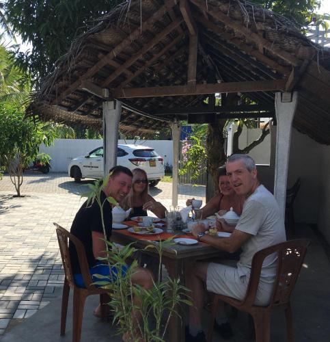 Επισκέπτες που μένουν στο Sea Zone Villa