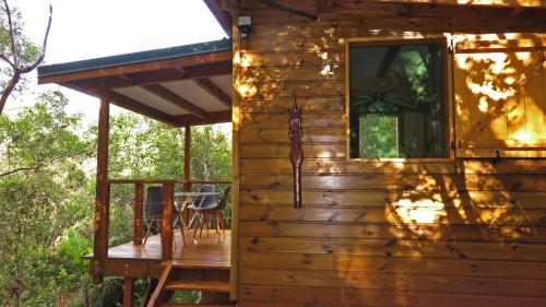Rõdu või terrass majutusasutuses la Cabane de la Vallee