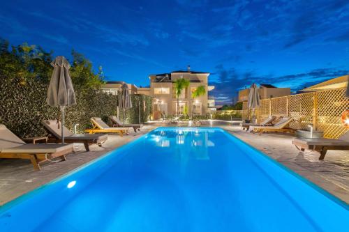 L & C Boutique Apartments