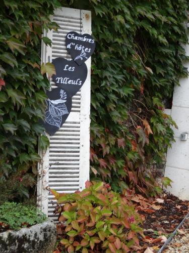 Photo de la galerie de l'établissement Les Tilleuls - Chambres d'hôtes - La Rochefoucauld, à La Rochefoucauld
