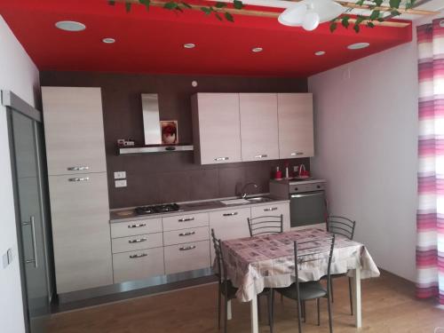 Kuchnia lub aneks kuchenny w obiekcie Casa Giulia Vacanze