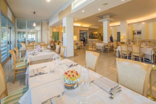 Gallery image of Hotel Ristorante Continental in Osio Sotto