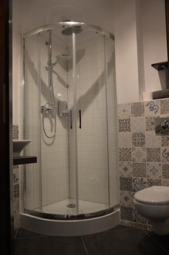 Un baño de Karczma Rzym