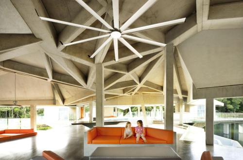 Area soggiorno di Alkira Daintree Rainforest Luxury Holiday Home with Private Beach
