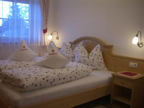 Кровать или кровати в номере Kompatscherhof