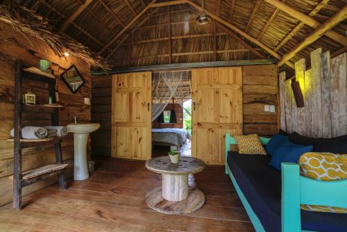 Posezení v ubytování Glamping Hotel Flor y Bambu