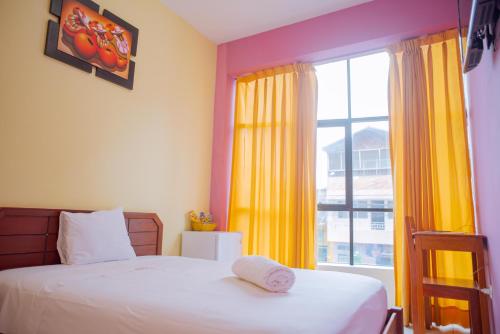 Katil atau katil-katil dalam bilik di Hotel Jhor Bush