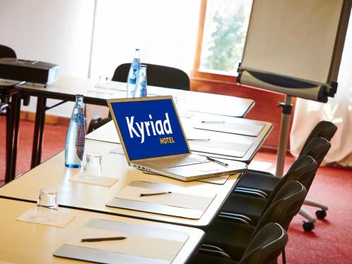 
The business area and/or conference room at Kyriad Digne-Les-Bains
