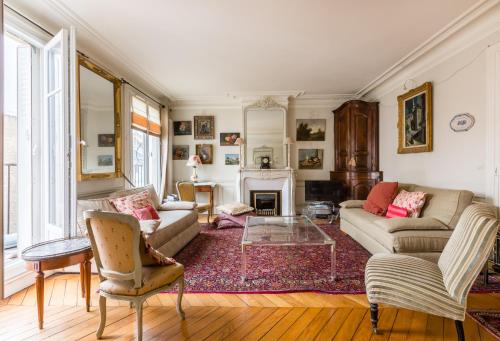 Veeve - Charming Mirabeau