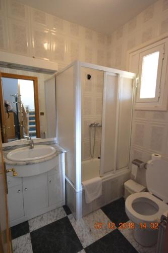 A bathroom at Villa Rural Paquete