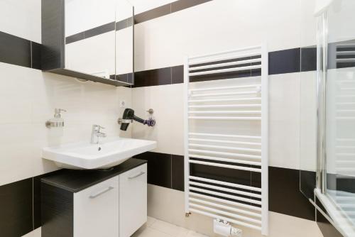 Ванная комната в Vienna Stay Apartments Pezzl 1170