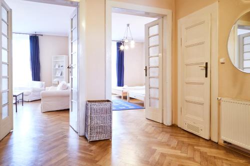 Gallery image of Calm apartments Pedzichow street in Krakow
