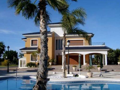 Santa Maria, Elche – Updated 2023 Prices