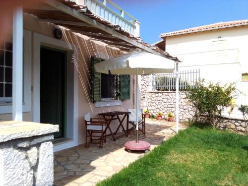Gallery image of Vila Deep Blue-apartment Selana sea view in Agios Nikitas