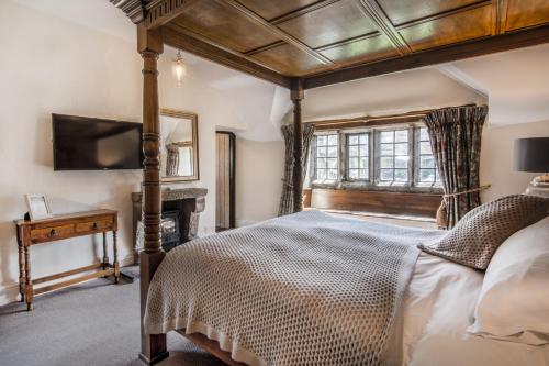 Katil atau katil-katil dalam bilik di The Old Hall Inn