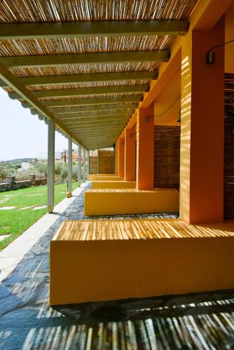 Gallery image of Rooster Guesthouse Rooms in Kypri