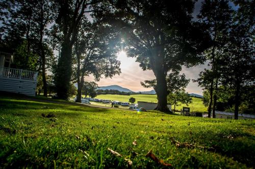 Coed Helen Holiday Park