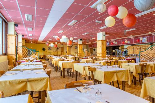 Restoranas ar kita vieta pavalgyti apgyvendinimo įstaigoje Azureva Areches