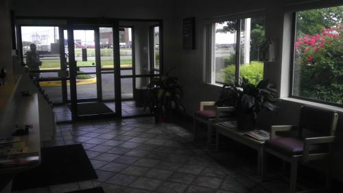 Ruang duduk di Motel 6-Kokomo, IN