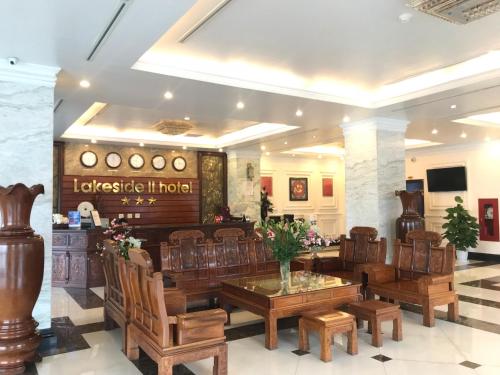 Kuvagallerian kuva majoituspaikasta LakeSide 2 Hotel Nam Định, joka sijaitsee kohteessa Như Thức