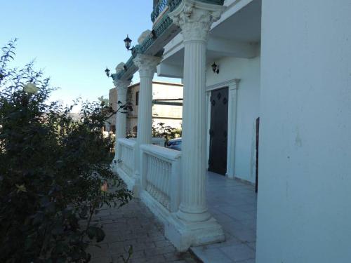 Balkoni atau teres di VILLA de LUXE