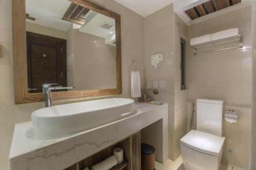 Un baño de Samann Grand