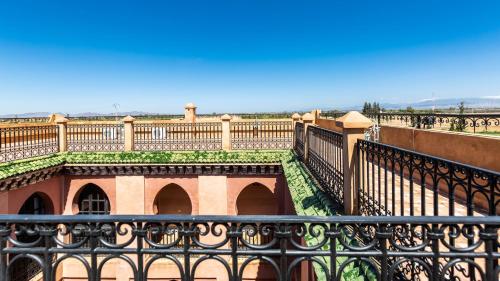 Un balcón o terraza de L'OLIVERAIE DE L'ATLAS