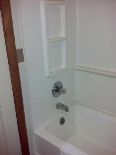 Oswego Inn – Photos 5