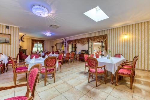 TV a/nebo společenská místnost v ubytování Hotel Gracja