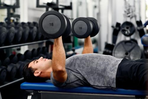 Fitness centrum a/nebo fitness zařízení v ubytování Mövenpick Hotel Beirut