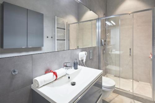 Ένα μπάνιο στο Royal Aparthotel Piotrkowska 116