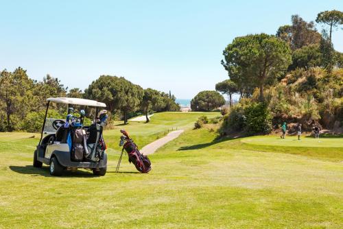 Golf v hotelu nebo okolí
