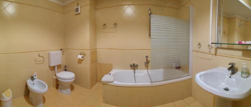 Kúpeľňa v ubytovaní LT Appartamento Teatro Massimo