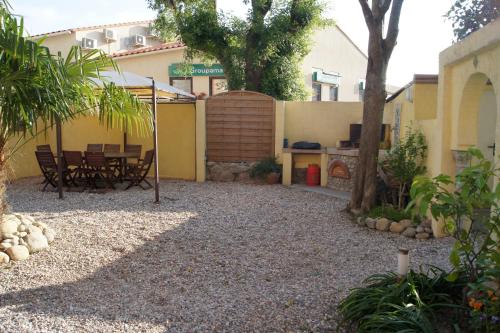 Το κτήριο όπου στεγάζεται  το bed & breakfast